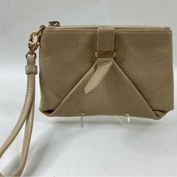 Brahmin EUC Beige Pebble Leather Envelope Clutch / Pouch / Wristlet Vintage - Picture 1 of 6